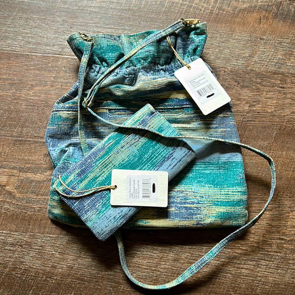 Gorgeous NWT Wallet and Purse Set